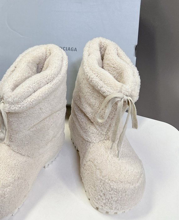 Balenciaga_shoes_	
Leather_yupoo_
AAA Quality_Track