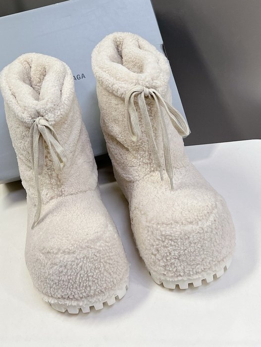 Balenciaga_shoes_	
Leather_yupoo_
AAA Quality_Track