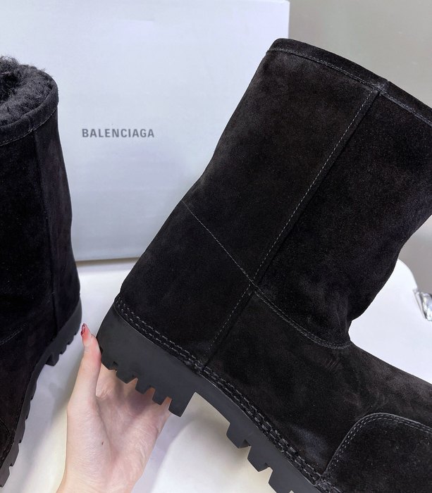 Balenciaga_shoes_	
Leather_yupoo_
AAA Quality_Track
