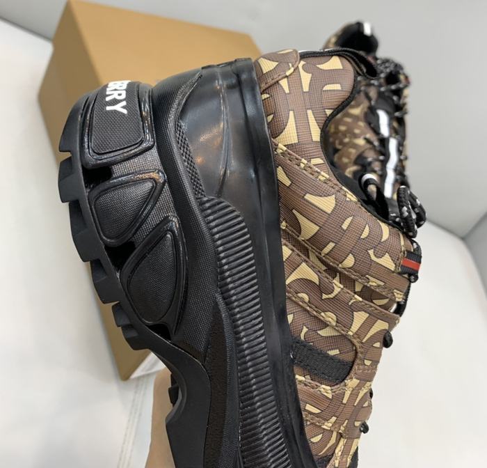 Burberry_shoes_Latest styles_2026_yupoo_Original_quality
