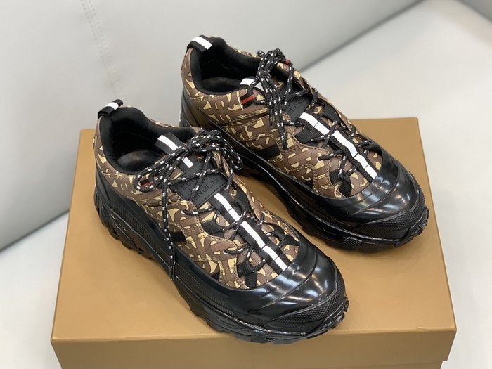 Burberry_shoes_Latest styles_2026_yupoo_Original_quality