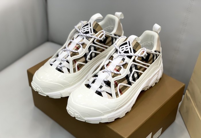 Burberry_shoes_Latest styles_2026_yupoo_Original_quality