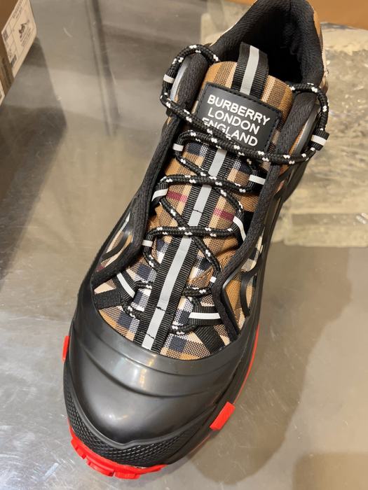 Burberry_shoes_Latest styles_2026_yupoo_Original_quality