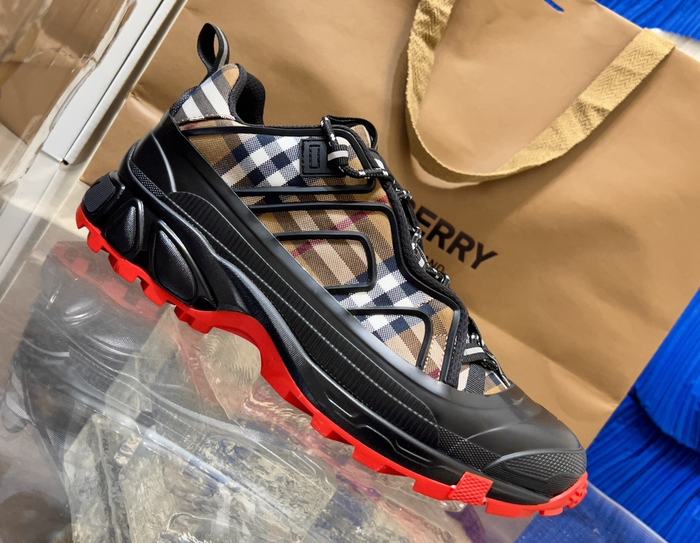 Burberry_shoes_Latest styles_2026_yupoo_Original_quality