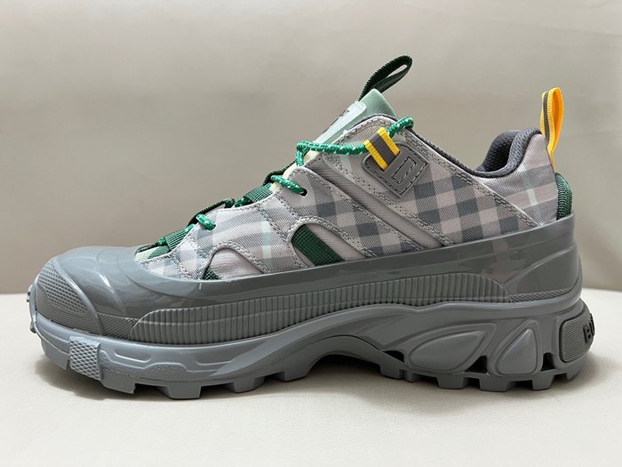 Burberry_shoes_Latest styles_2026_yupoo_Original_quality