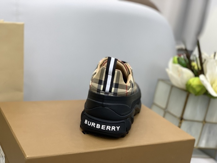 Burberry_shoes_Latest styles_2026_yupoo_Original_quality