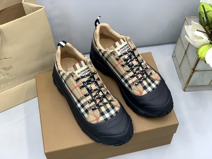 Burberry_shoes_Latest styles_2026_yupoo_Original_quality