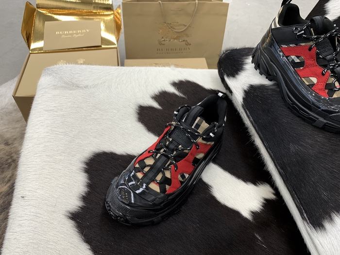 Burberry_shoes_Latest styles_2026_yupoo_Original_quality