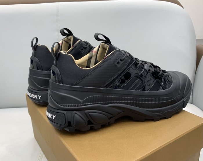 Burberry_shoes_Latest styles_2026_yupoo_Original_quality