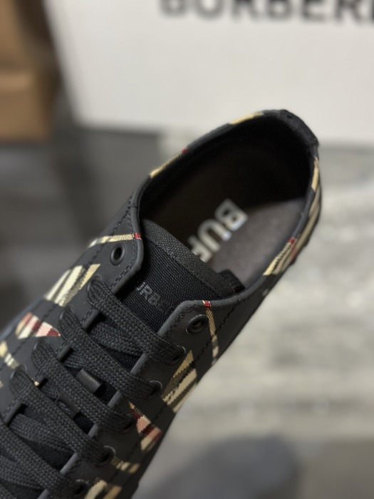 Burberry_shoes_Latest styles_2026_yupoo_Original_quality