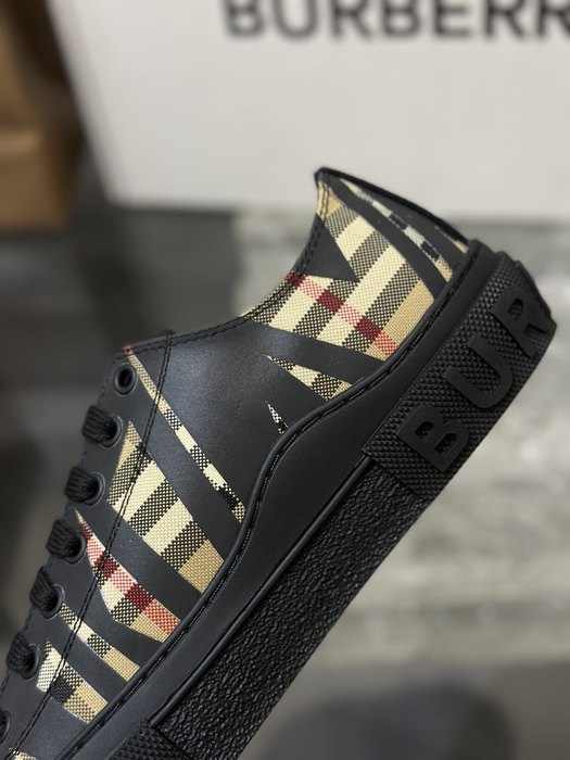 Burberry_shoes_Latest styles_2026_yupoo_Original_quality