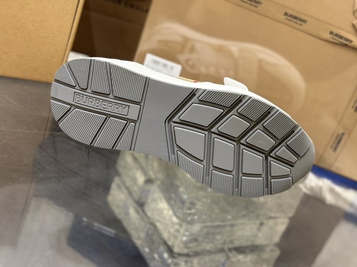 Burberry_shoes_Latest styles_2026_yupoo_Original_quality