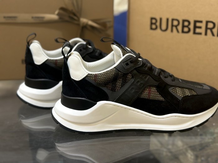 Burberry_shoes_Latest styles_2026_yupoo_Original_quality