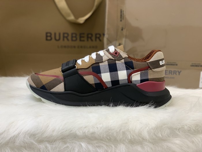 Burberry_shoes_Latest styles_2026_yupoo_Original_quality