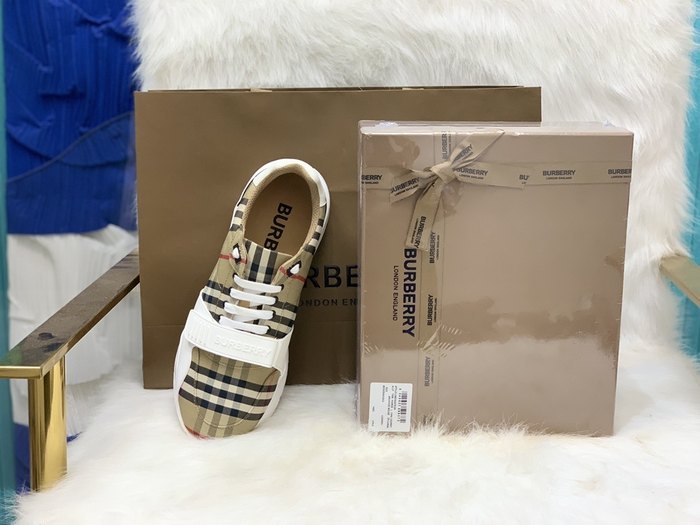 Burberry_shoes_Latest styles_2026_yupoo_Original_quality