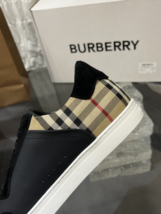 Burberry_shoes_Latest styles_2026_yupoo_Original_quality