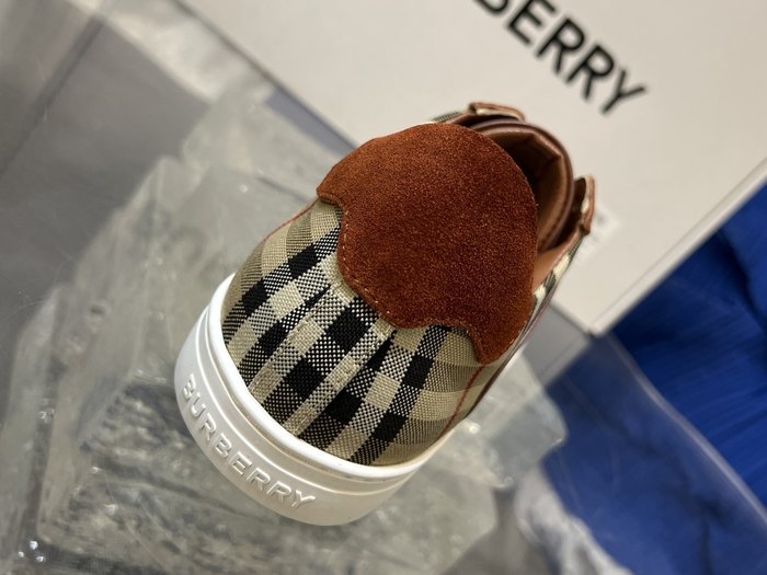 Burberry_shoes_Latest styles_2026_yupoo_Original_quality
