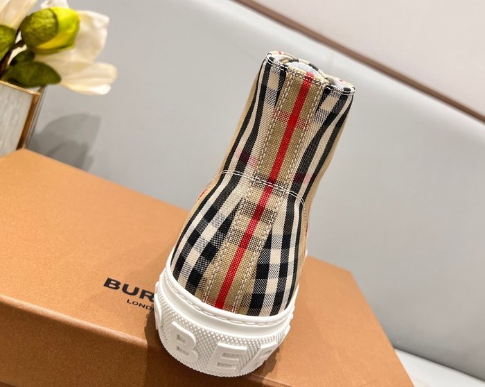 Burberry_shoes_Latest styles_2026_yupoo_Original_quality