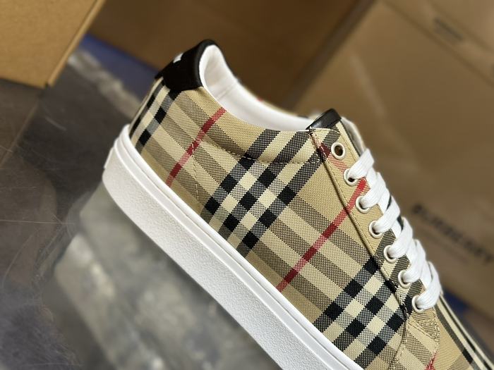 Burberry_shoes_Latest styles_2026_yupoo_Original_quality