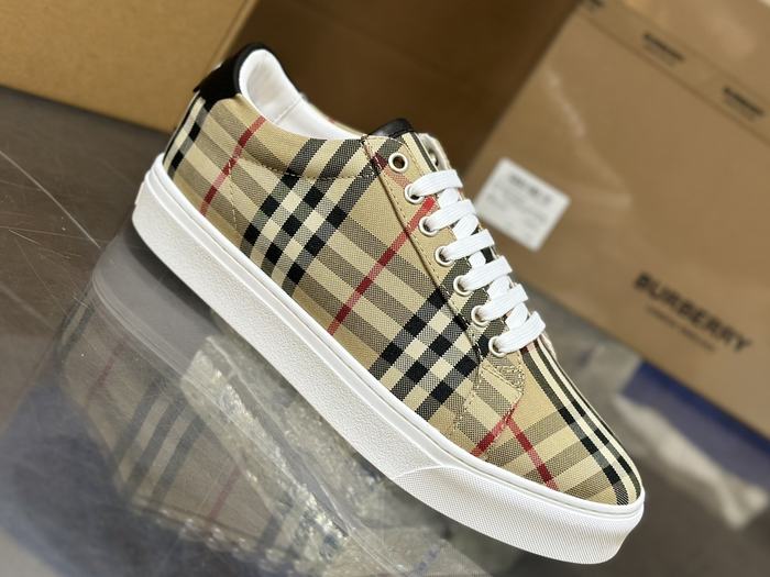 Burberry_shoes_Latest styles_2026_yupoo_Original_quality