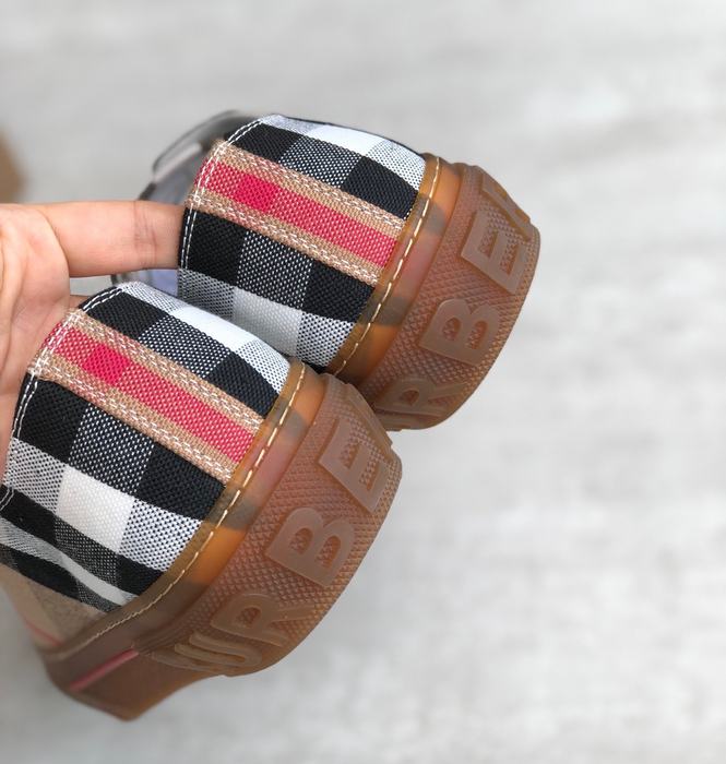 Burberry_shoes_Latest styles_2026_yupoo_Original_quality