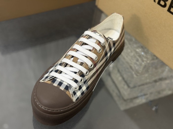 Burberry_shoes_Latest styles_2026_yupoo_Original_quality