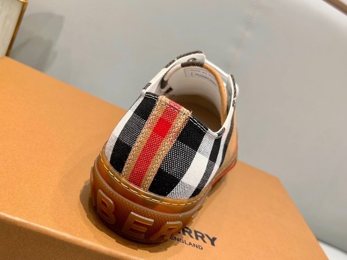 Burberry_shoes_Latest styles_2026_yupoo_Original_quality