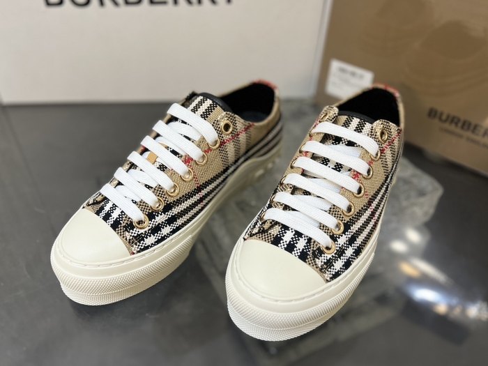 Burberry_shoes_Latest styles_2026_yupoo_Original_quality