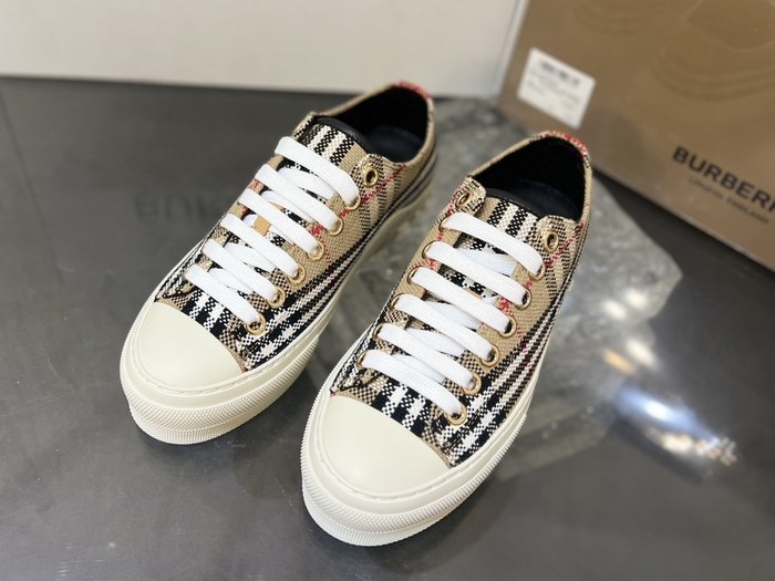 Burberry_shoes_Latest styles_2026_yupoo_Original_quality