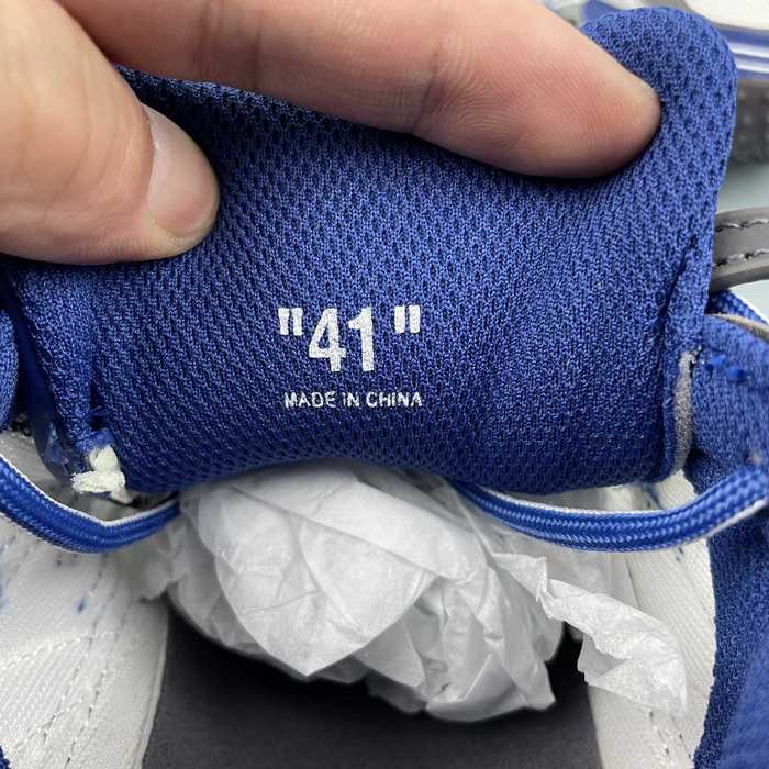 OFF WHITE   2024   36 47