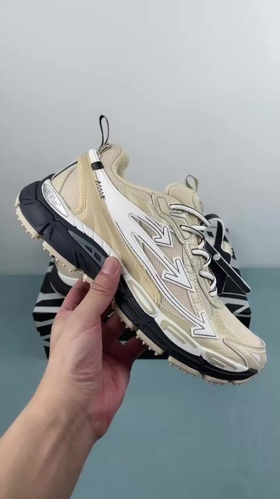 OFF WHITE   2024  36 47