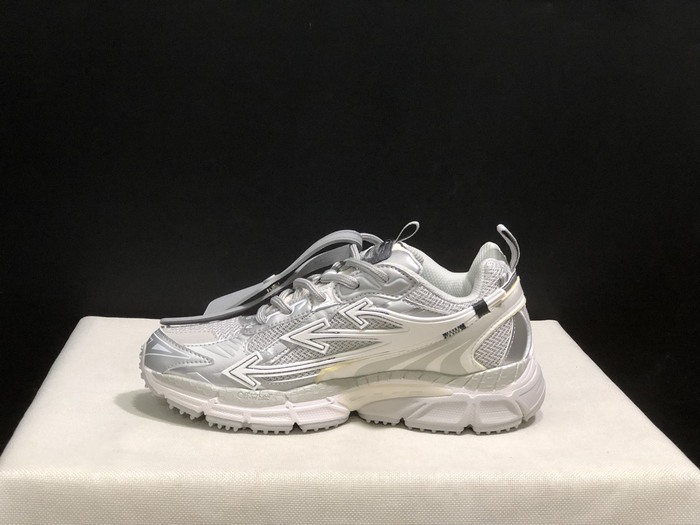 OFF WHITE Be Right Back 36 45 13