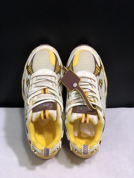 OFF WHITE Be Right Back 36 45 14