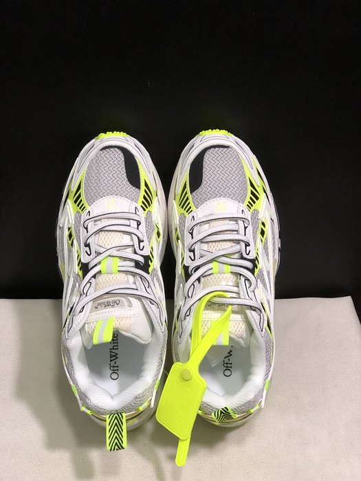 OFF WHITE Be Right Back 36 45 18