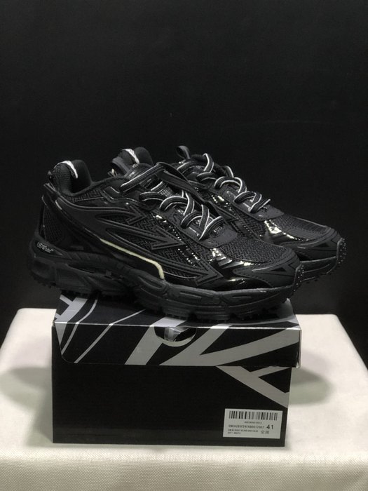 OFF WHITE Be Right Back 36 45 2