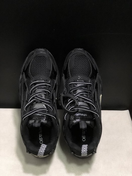 OFF WHITE Be Right Back 36 45 2