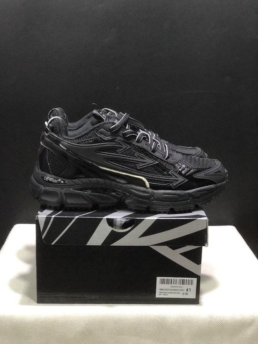 OFF WHITE Be Right Back 36 45 2