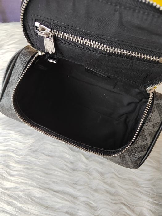 Bag Fendi Black Size 25x17x13cm