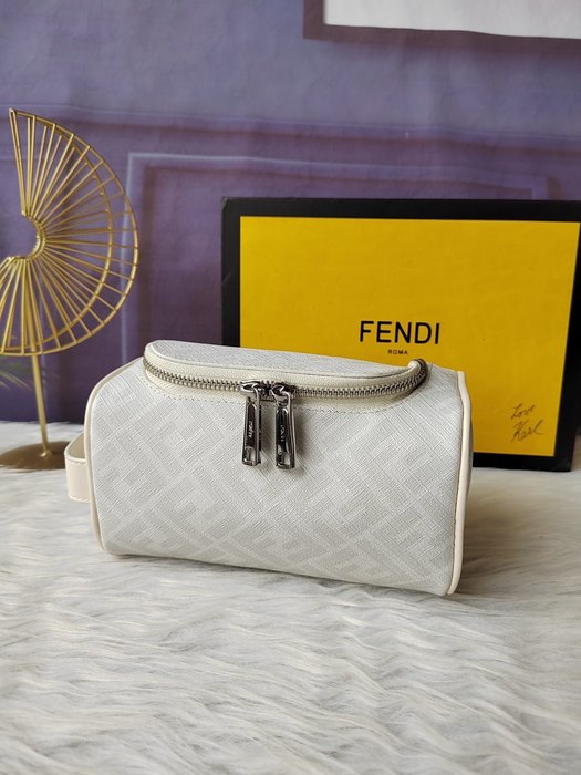 Bag Fendi cosmetic bag Beige Size 25x17x13cm