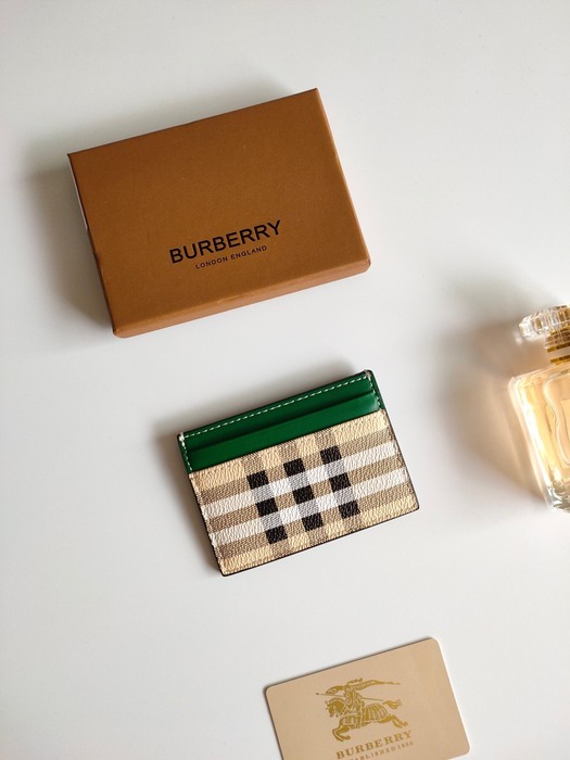 Card holder Burberry Green Size 10.5x7.5cm