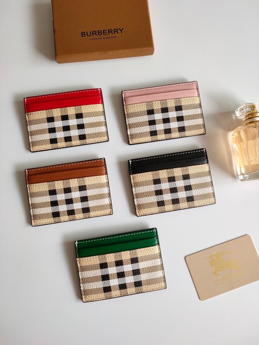 Card holder Burberry check pattern with leather trim Red Size 10.5x7.5cm