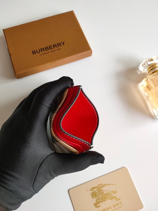 Card holder Burberry checked pattern with leather trim Red Size 10.5x7.5cm