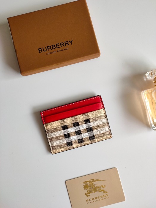 Card holder Burberry checked pattern with leather trim Red Size 10.5x7.5cm
