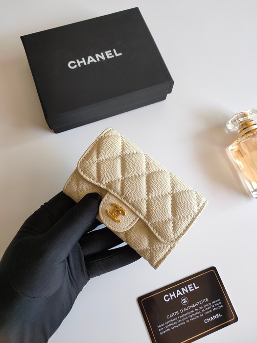 Card holder CHANEL classic flap Beige Size 7.5x11.3x2.1cm