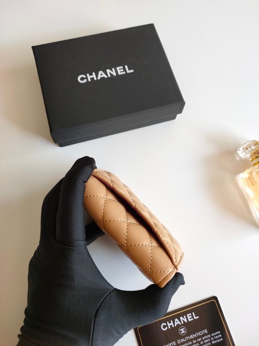 Card holder Chanel classic flap card holder Beige Size 7.5x11.3x2.1cm 002