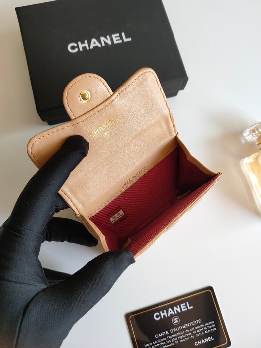 Card holder Chanel classic flap card holder Beige Size 7.5x11.3x2.1cm 002