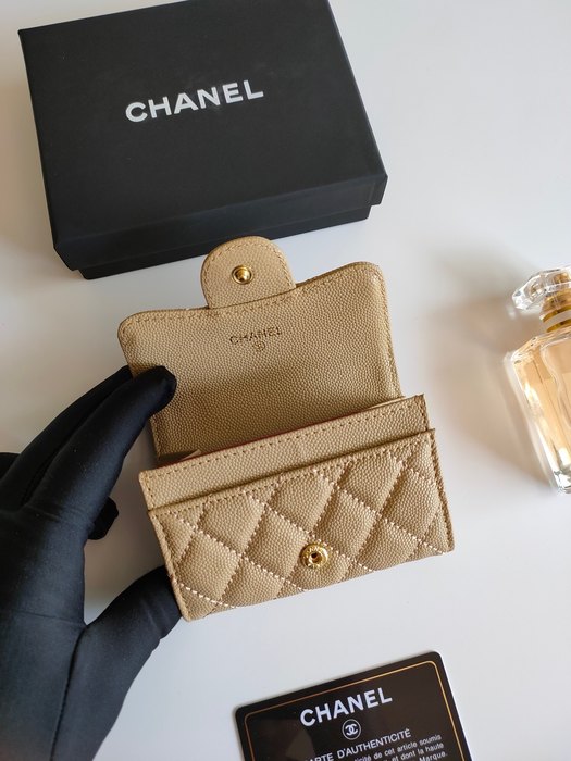 Card holder Chanel classic flap Beige Size 7.5x11.3x2.1cm 001