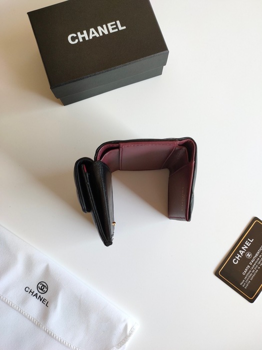 Card holder Chanel quilted lambskin chain logo card holder Black