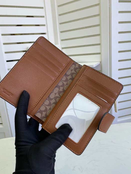 Card holder Coach Brown Size 15x11cm