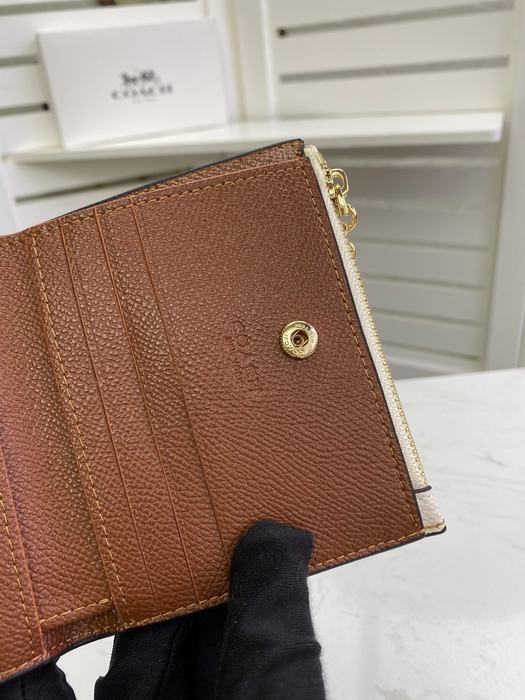 Card holder Coach folding snap card holder Beige